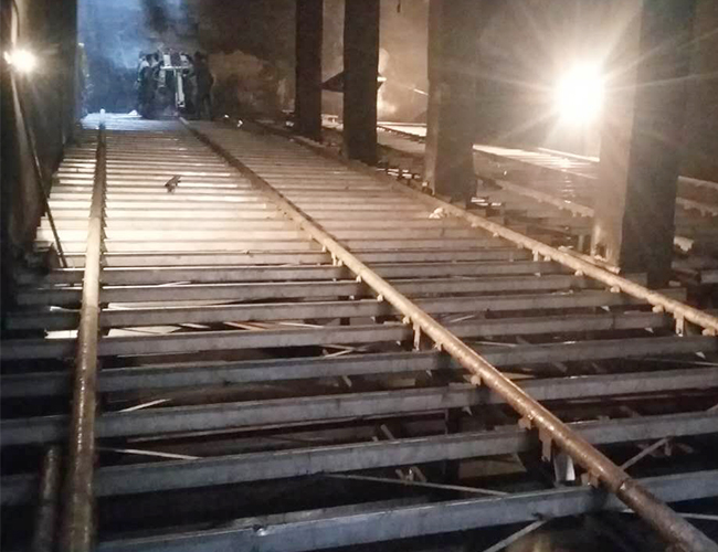 液压往复式刮泥机