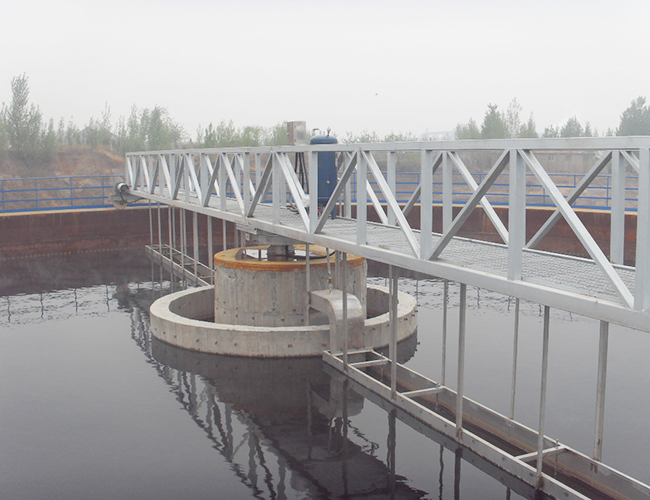 周边传动虹吸泥机