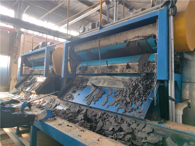 高压带式污泥深度脱水机，降本增效，拓宽污泥资源化路径